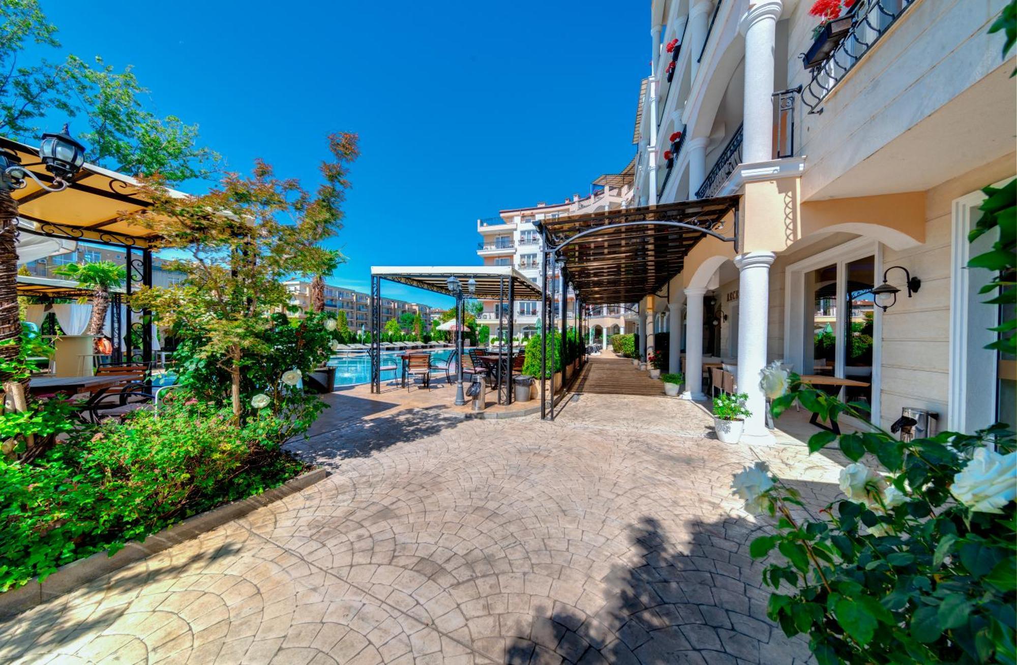 Avenue Deluxe Hotel Sunny Beach Exterior photo