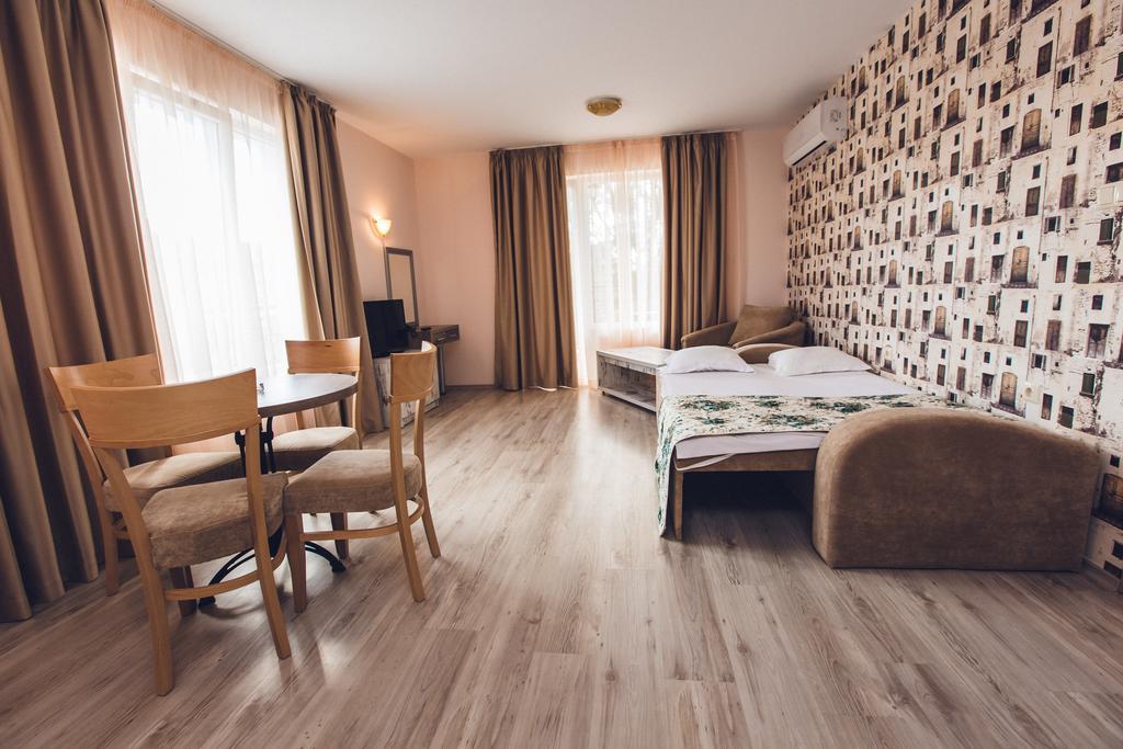 Avenue Deluxe Hotel Sunny Beach Exterior photo